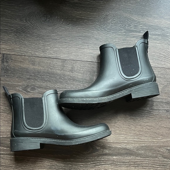Madewell Shoes - Madewell Chelsea Rain Boots